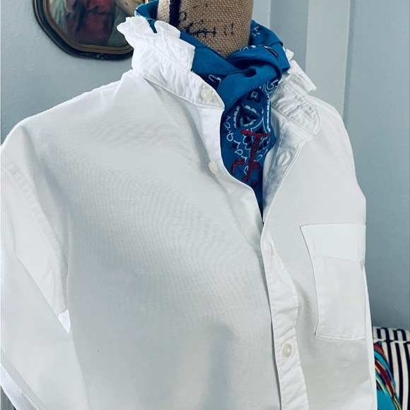 Effortlessly Elegant Ladies' Reworked White Shirt with Ruffles - Picture 8 of 10